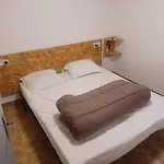 Les écureuils Maison 9 Hébergement de vacances *